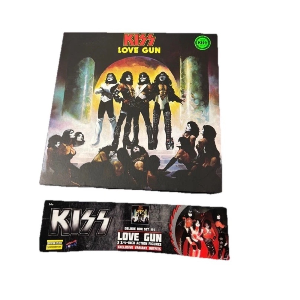 KISS Love Gun 3 3/4 Inch Action Figures Entertainment Earth Limited Edition NEW - Picture 2 of 8